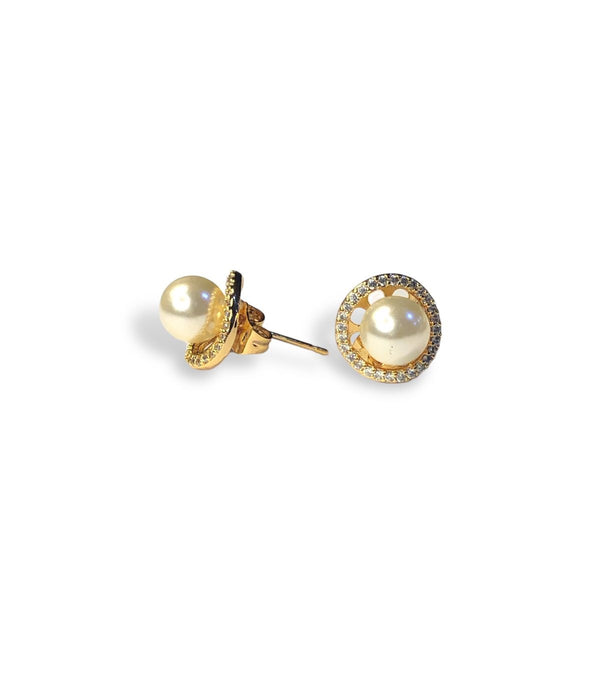 Small Peral Studs